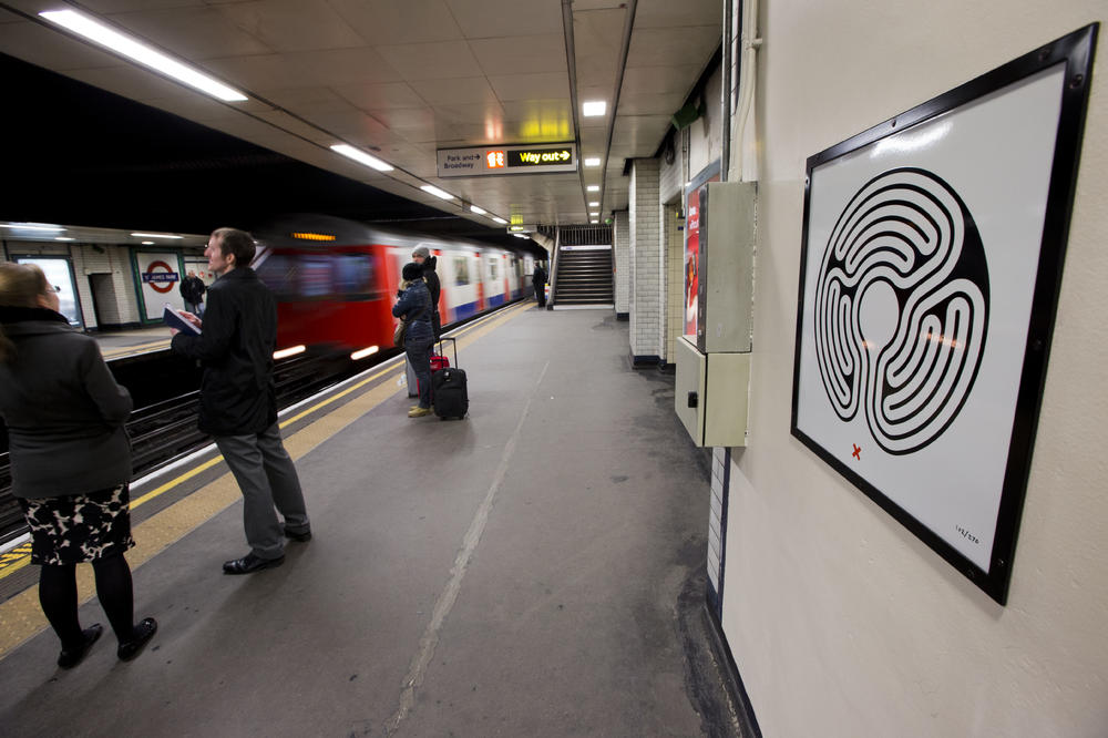 Putnik obezglavljen dok je gledao kroz prozor voza