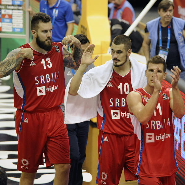 Amerikancima je bio potreban GPS da bi znali gde se lopta nalazila u ovoj akciji Srbije! (VIDEO)