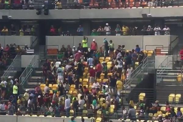 To nisu Olimpijske igre: Brazilci i Argentinci se potukli nasred meča! (VIDEO)