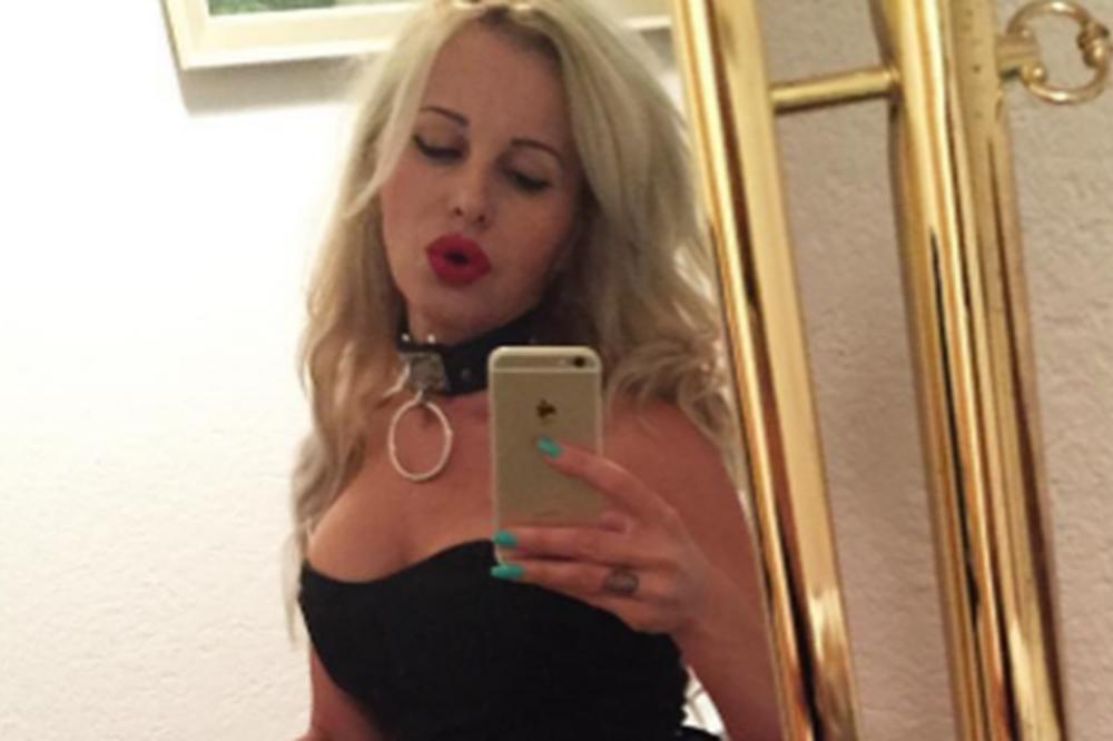 Ima hit objašnjenje: Ivana Elektra se pojavila u emisiji bez gaćica! (VIDEO)