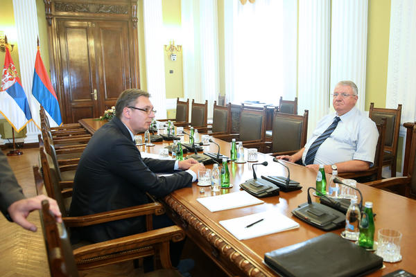 ŠEŠELJ: Vučić je stvarao SNS, a ne Toma, Nikolić je prodao ideologiju za NOVAC!