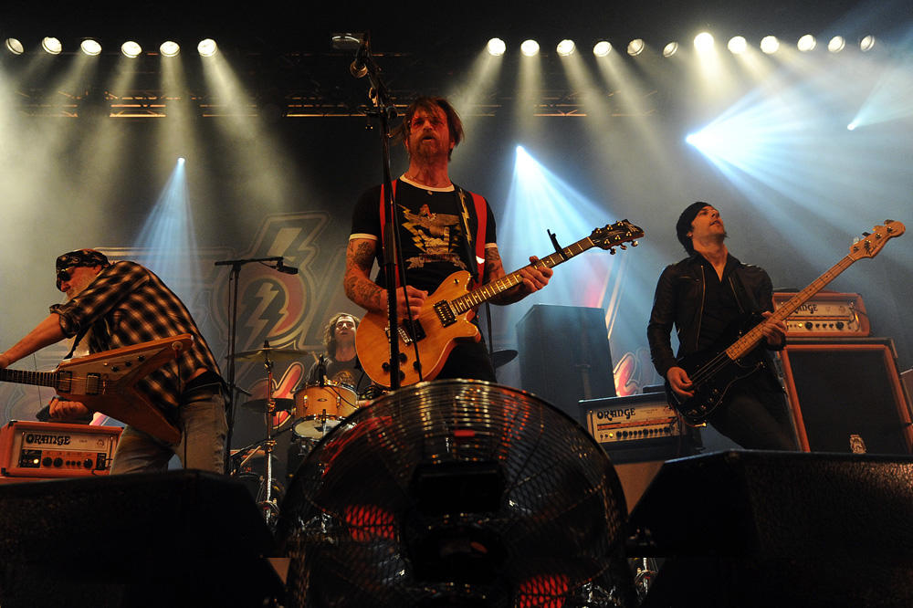 Krv, strah, panika i smrt: 11 zvezda koje su umrle pred svojim fanovima!