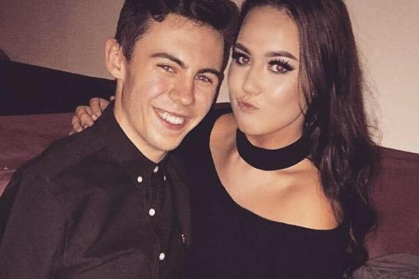 Da se zna ko nosi pantalone: Otišao je na putovanje sa prijateljima, a riba mu je napisala uputstvo za ponašanje! (FOTO)