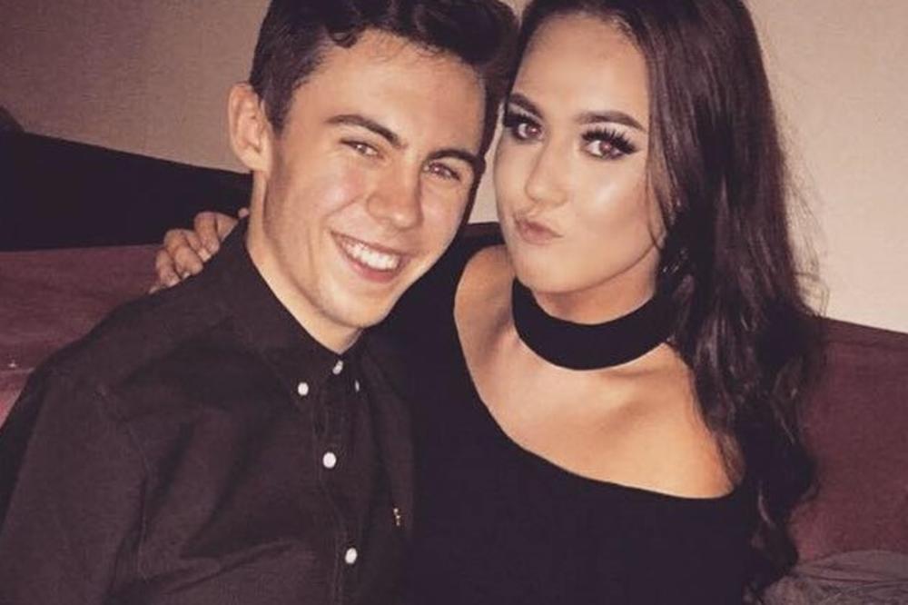 Da se zna ko nosi pantalone: Otišao je na putovanje sa prijateljima, a riba mu je napisala uputstvo za ponašanje! (FOTO)