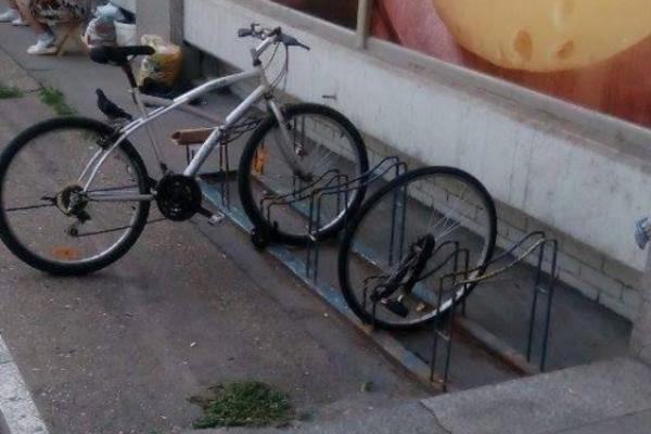 Ostali samo točkići: Lopovi iz NS prevazišli sami sebe! (FOTO)