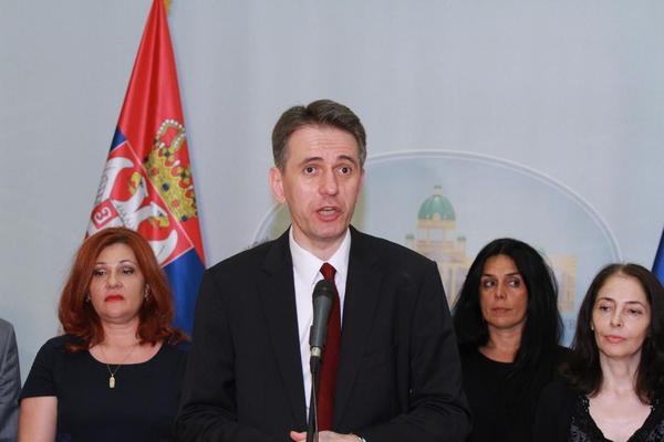 POKRET DOSTA JE BILO: Na izborima u aprilu došlo do krađe! (VIDEO)