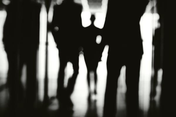 STARICA JE U UGLU SOBE VIDELA ČOVEKA U CRNOM: Lekari otkrili NAJJEZIVIJE POSLEDNJE REČI kojima su svedočili