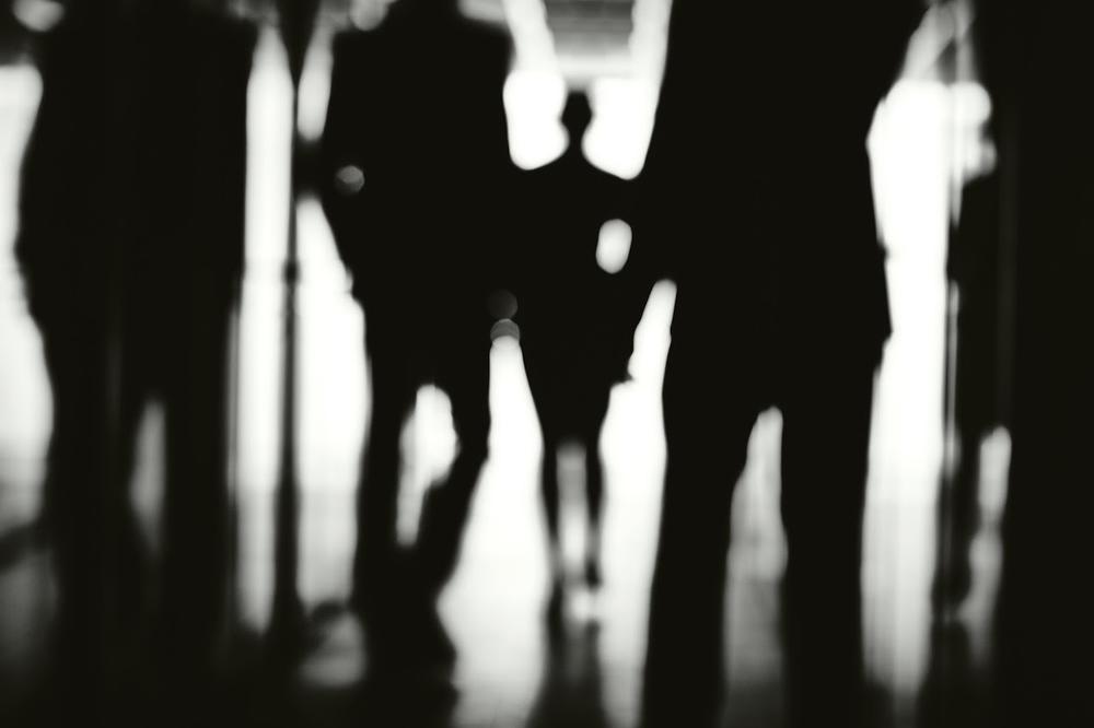 STARICA JE U UGLU SOBE VIDELA ČOVEKA U CRNOM: Lekari otkrili NAJJEZIVIJE POSLEDNJE REČI kojima su svedočili