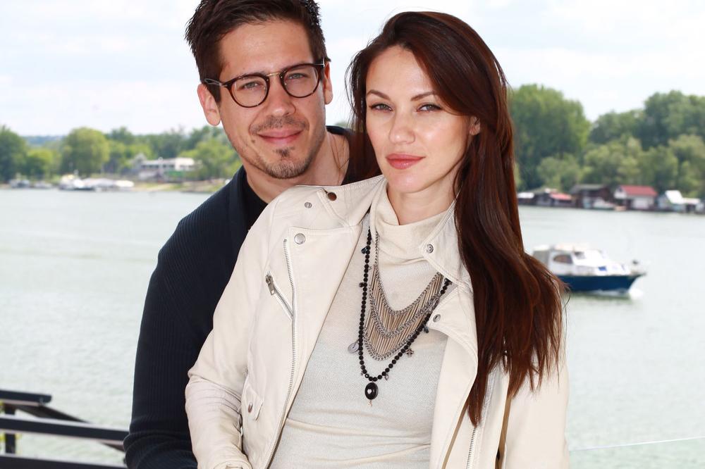 Nikola pokazao svoju ćerku: Jednom fotkom raznežio je pola Srbije (FOTO)