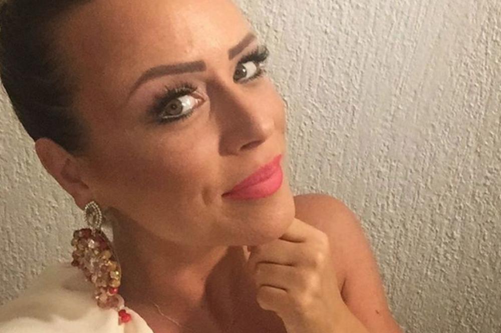 NE ODVAJAJU SE: Slađa Alegro svoje dane u TRUDNOĆI provodi sa prijateljicom sa estrade! (FOTO)