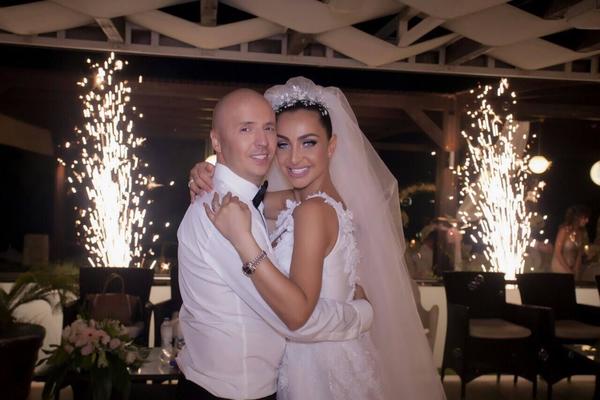 Sve slike sa venčanja: Maja Berović otkriva zbog čega se udala u Grčkoj, a ne u Srbiji! (FOTO)