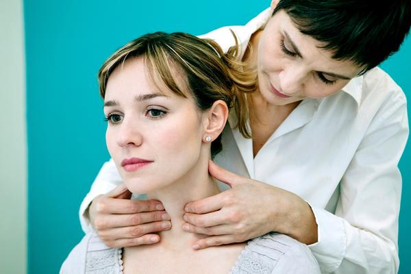 5 razloga zašto vam štitna žlezda radi nepravilno (FOTO) (GIF)