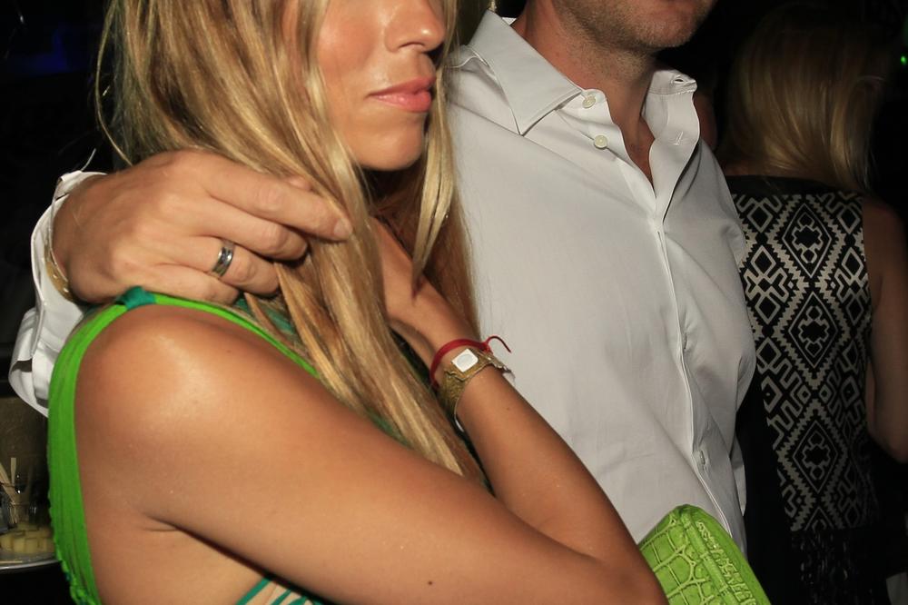 PORODILA SE PRE 4 MESECA I RODILA NAJBOGATIJEG NASLEDNIKA Otkriveno MOĆNO ime koje je Sandra Meljničenko dala svom sinu!