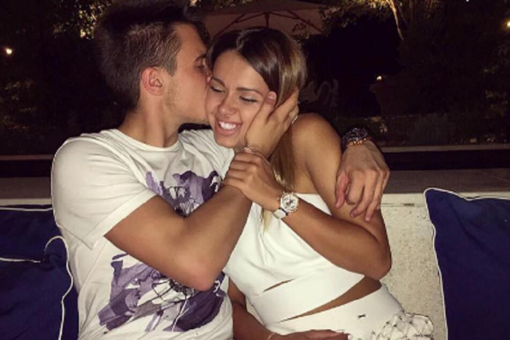 Devojka malog Đokovića se skinula u kupaći i svima je pala vilica do poda! (FOTO)