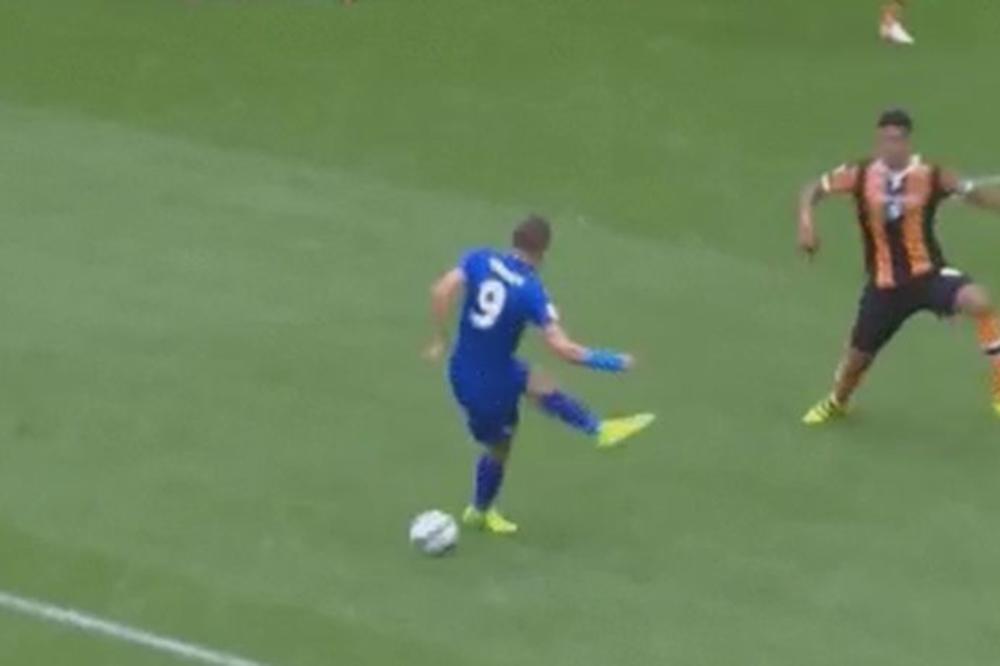 Nespretni Vardi: Tražio ga je krem evropskog fudbala, a on ne može ni loptu da pogodi! (GIF)