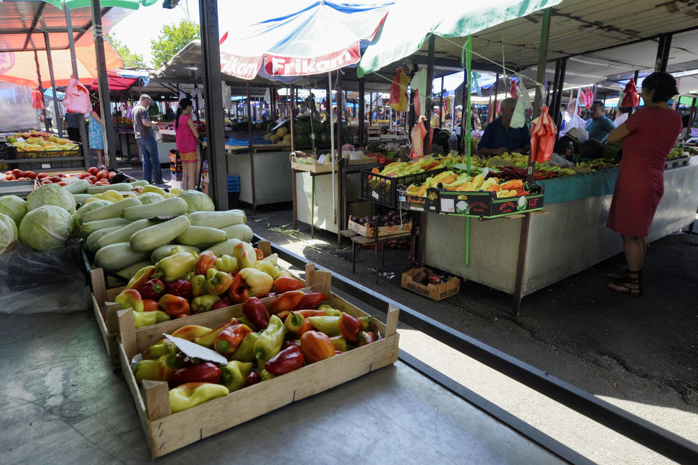 Cenovnik dekice sa pijace na Konjarniku je PRIZOR koji nikada nećete ZABORAVITI! (FOTO)