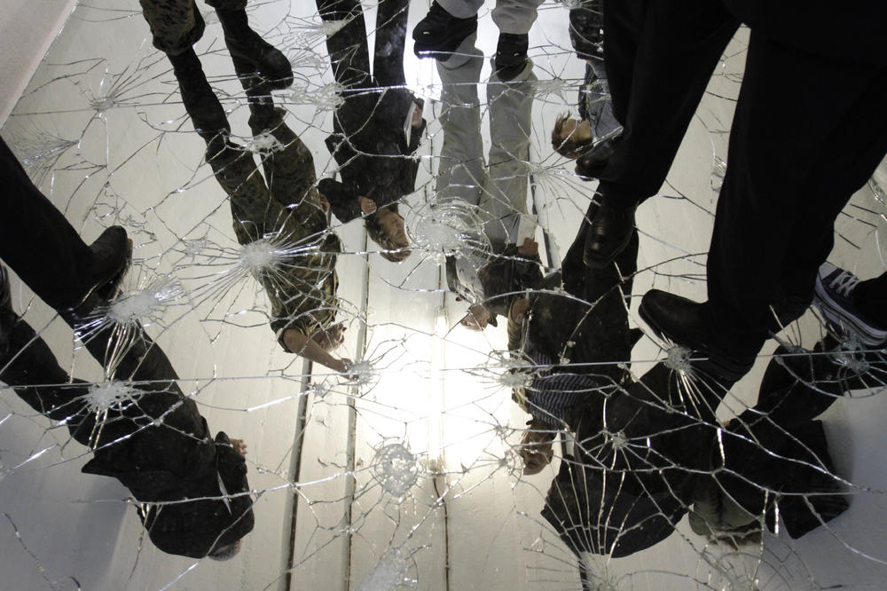 Jedno od najpoznatijih verovanja: Evo da li razbijeno ogledalo zaista donosi 7 godina nesreće!