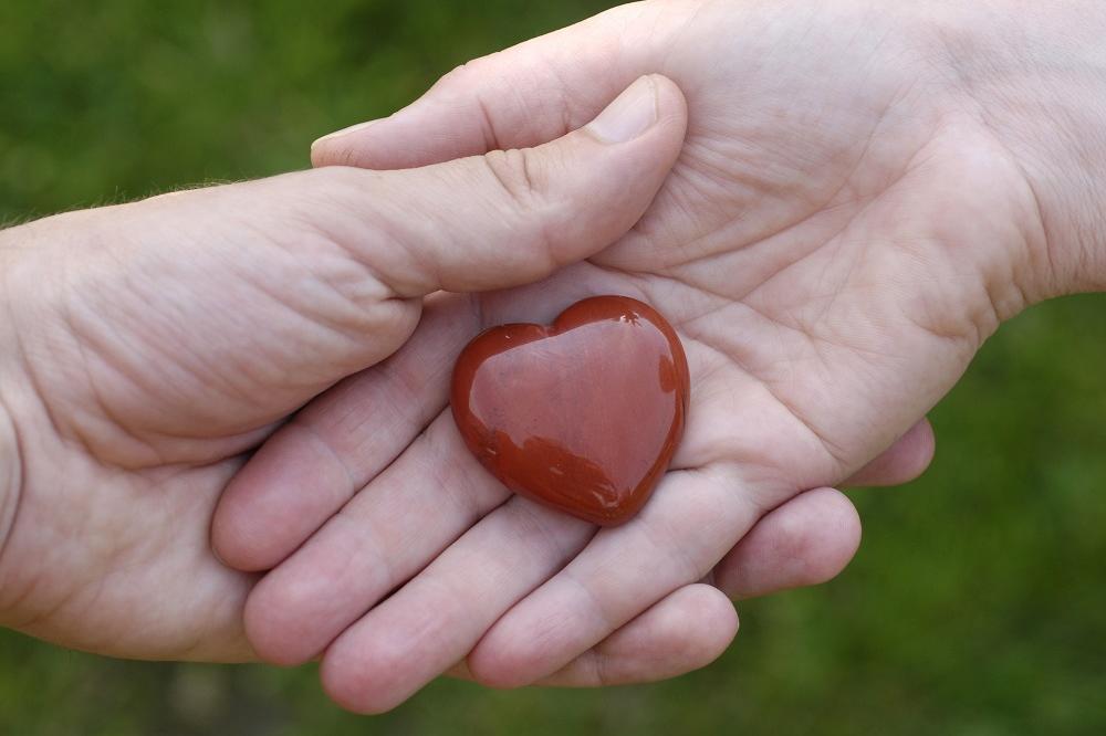 5 ozbiljnih bolesti koje vam otkrivaju vaše ruke (FOTO) (GIF)