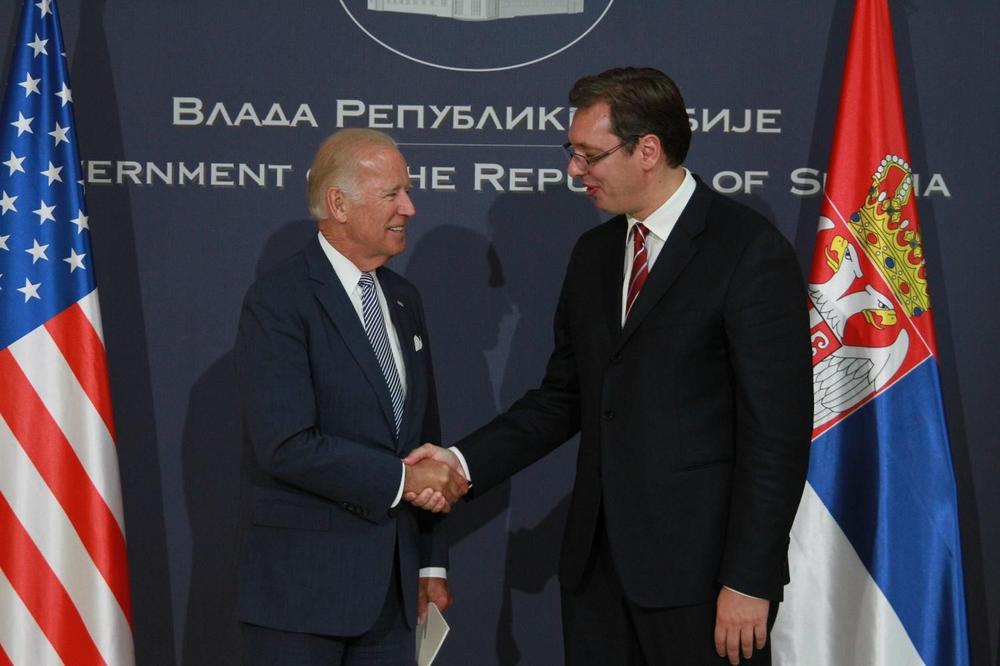 POSTOJI SAMO JEDAN NAČIN DA SRBIJA IMA DOBAR ODNOS SA BAJDENOM! Američki zvaničnik pomenuo i KOSOVO!