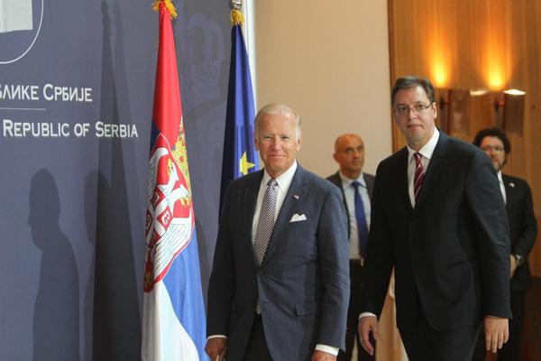 ALBANCI LIKUJU! Nakon otkazanog SAMITA U PARIZU, oglasili se AMERIKANCI! Srbima se ovo neće DOPASTI!