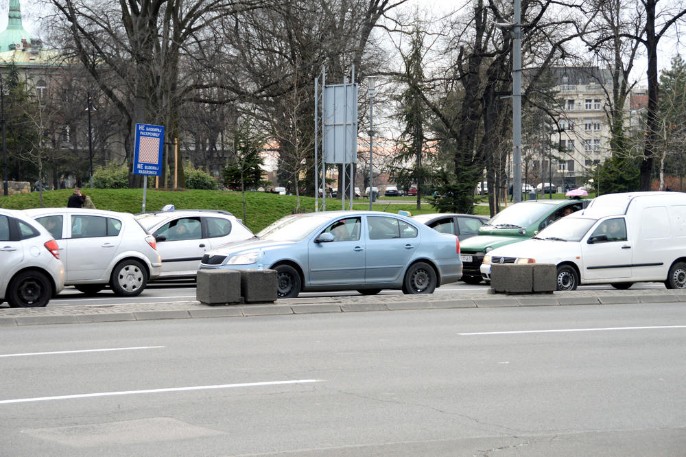 VULKANIZERI IMALI PUNE RUKE POSLA: Maloletnik u Prijedoru izbušio gume na 53 automobila!