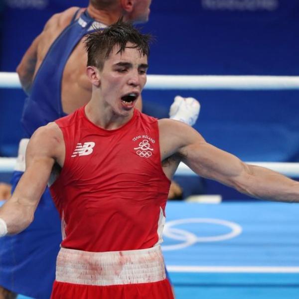 Pokazao srednji prst sudijama, pa napao Putina: Koliko su ti naplatili, brate? (FOTO)