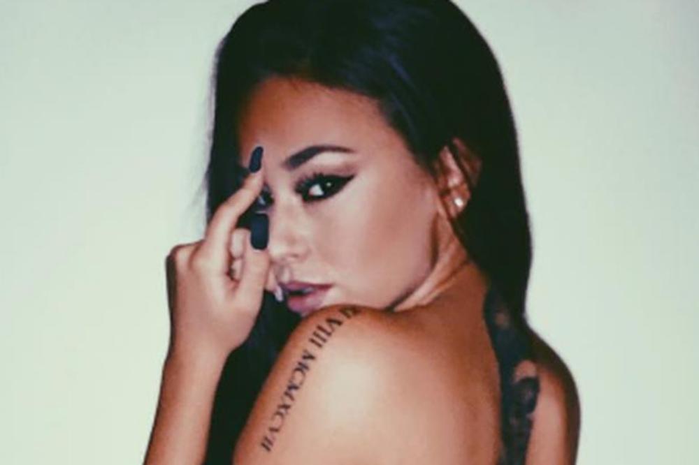 SVE KIPI, SVE ISPADA! Elena je ovim zaludela sve muškarce, a žene će odlepiti od ljubomore! (FOTO)