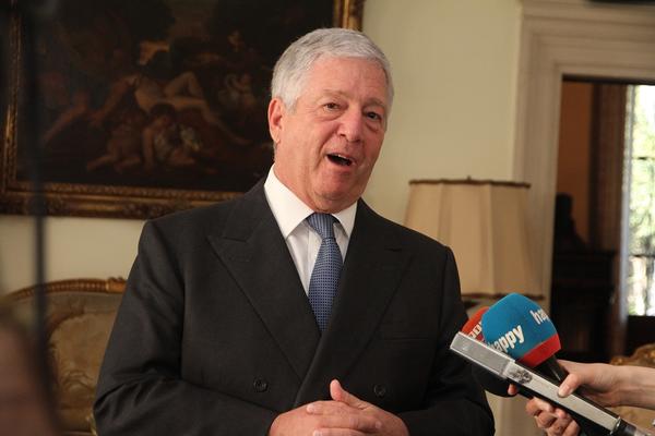 PRESTOLONASLEDNIK ALEKSANDAR KARAĐORĐEVIĆ POSLAO JAVNU PORUKU SVIM GRAĐANIMA! (VIDEO)