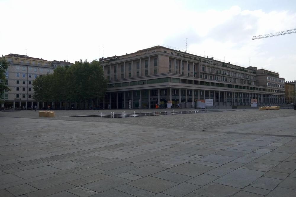 Puste ulice u Ređo Emiliji: Italijane uhvatila panika zbog Delija! (FOTO) (VIDEO)