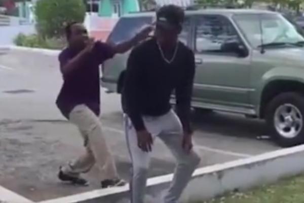 Trule kobile su mu odlično išle u osnovnoj, pa je hteo da proveri da li je još u formi (VIDEO)