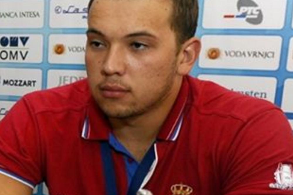 Devojka Dušana Mandića sija sjajnije nego medalja! Slađu ne bi menjao ni za 3 olimpijska zlata!  (FOTO)