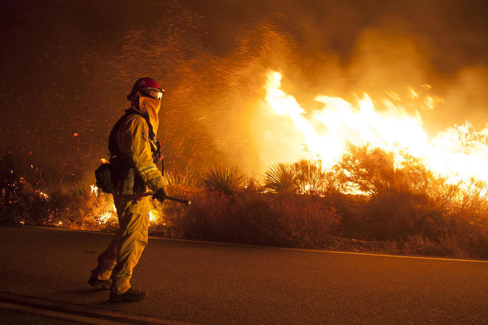 GORI CELA HRVATSKA! Nakon Brača, stravičan požar zahvatio i Split! Ekipe se bore sa vatrenom stihijom!