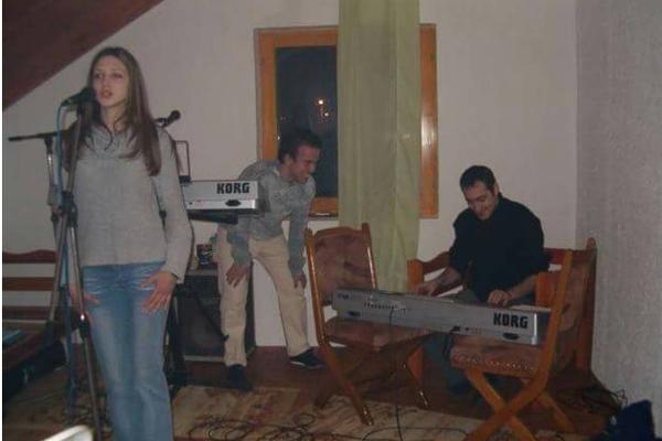 Sad je najpoželjnija Zvezda Granda! Prepoznajete li je sa 14 godina? (FOTO)