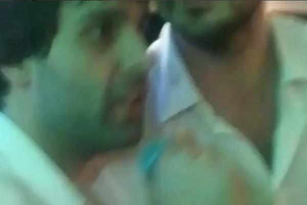 Da li ste čuli nekada Tea kako peva? E sada imate priliku! A još da znate šta peva... (VIDEO)