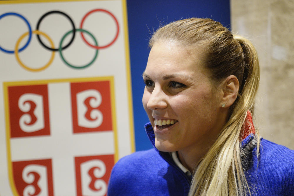 Ma, kakvi frajeri košarkašica i odbojkašica - kajakašicin dečko je Apolon za njih! (FOTO)