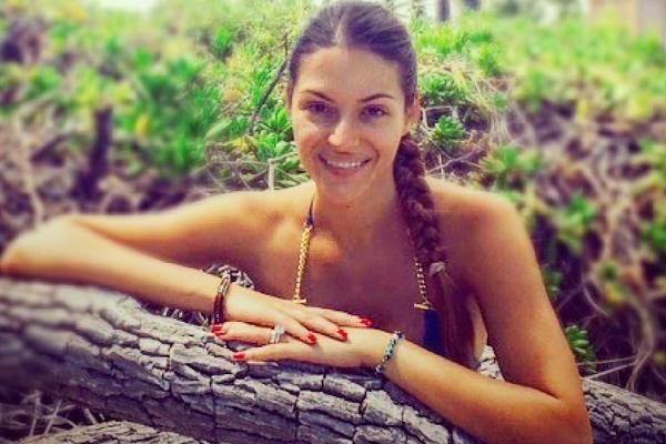 Ćerka Suzane Mančić se 2x bolja riba od mame kad je bila mlada! A grudi su joj 3x veće! (FOTO) (ANKETA)