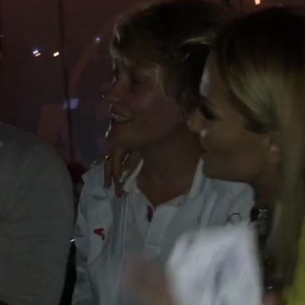 Marina i košarkašice posle dočeka, završile u kafani! Ova pesma ih je najviše pogodila! (VIDEO)