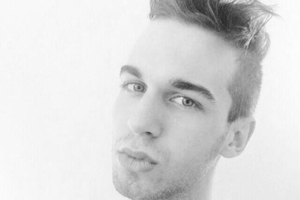 Zajedno se drogirali, a kad mu je pozlilo izbacili su ga na ulicu