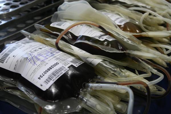 SRBI, SA OVIME NE SMEMO DA STANEMO, ŽIVOTI LJUDI ZAVISE OD NAS: Davanje krvi i u uslovima VANREDNE SITUACIJE