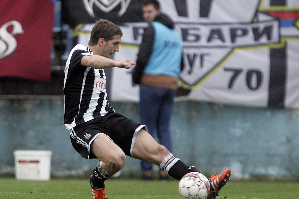 Brašanac prošao lekarske preglede i potpisao ugovor sa Betisom!