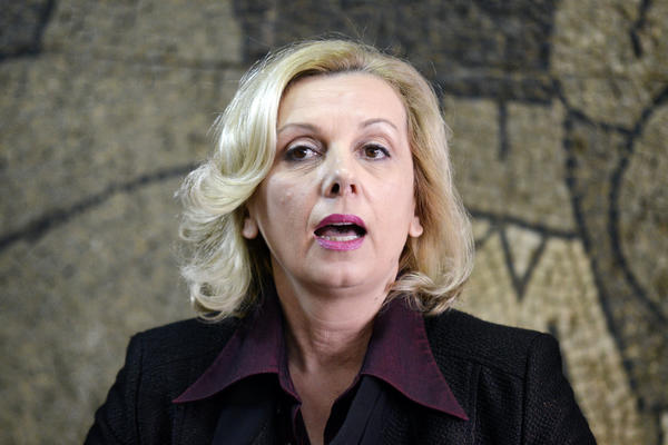 PROSVETARI DIŽU GLAS: Tri godine nisu isplaćene Svetosavske nagrade