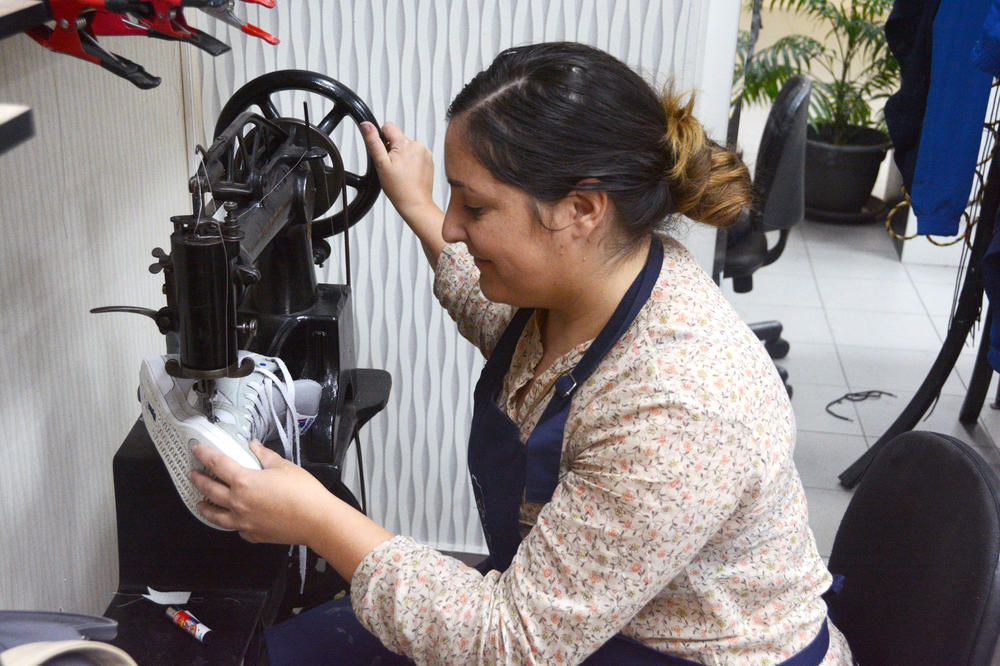 Maja je moderni ženski Đepeto: Ona prati trendove i popravlja starke, rolere, klizaljke! (FOTO)