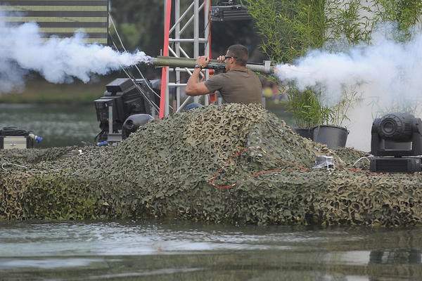Mogao je i tenkom: U Mostaru zoljom gađao saobraćajnu kameru!