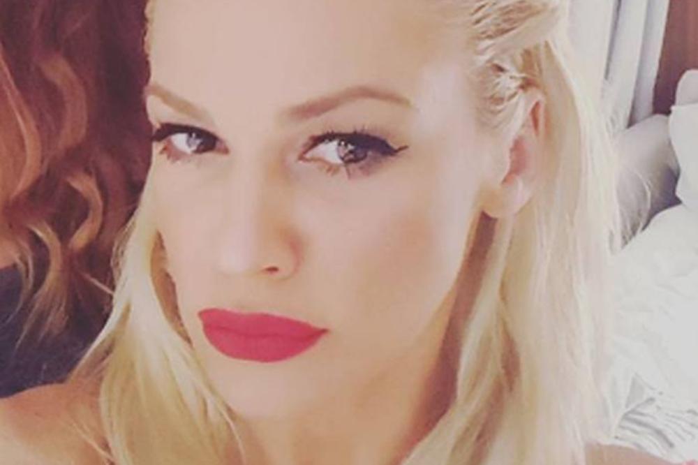 Oko međunožja! Nataša Bekvalac pokazala tetovažu na nezgodnom mestu! (FOTO)