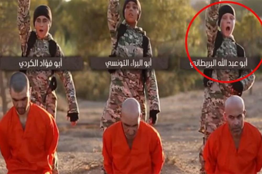 Deca u krvi do kolena: Jeziv snimak dečaka koji likvidiraju sirijske zatvorenike! (VIDEO)