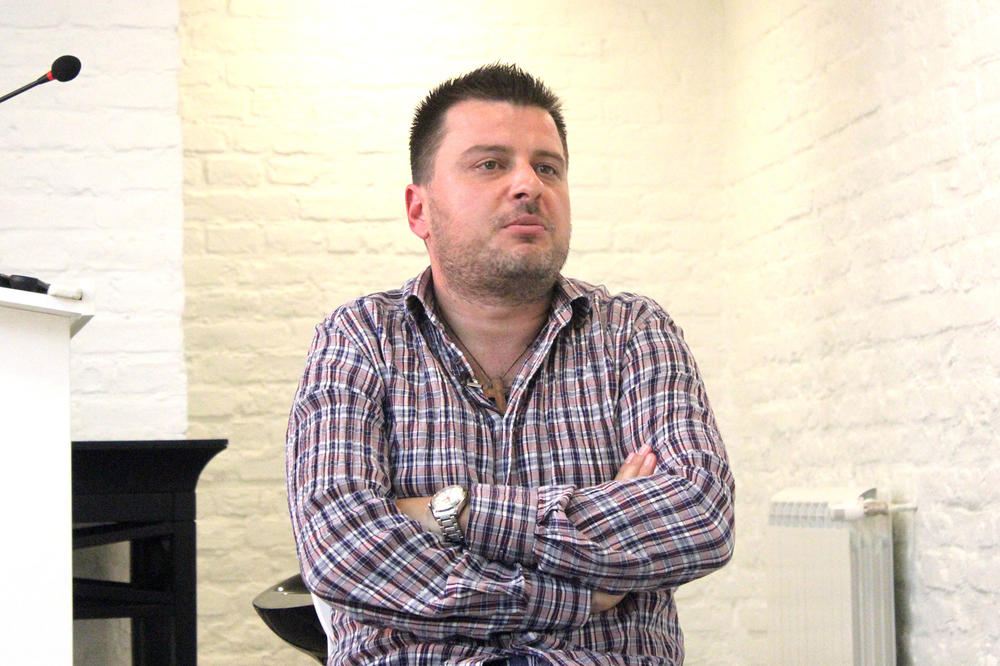 Karakašević besan k'o ris: Uzeli su nam tri svetske medalje, nisu mogli da mi obezbede ni gume za reket! (VIDEO)