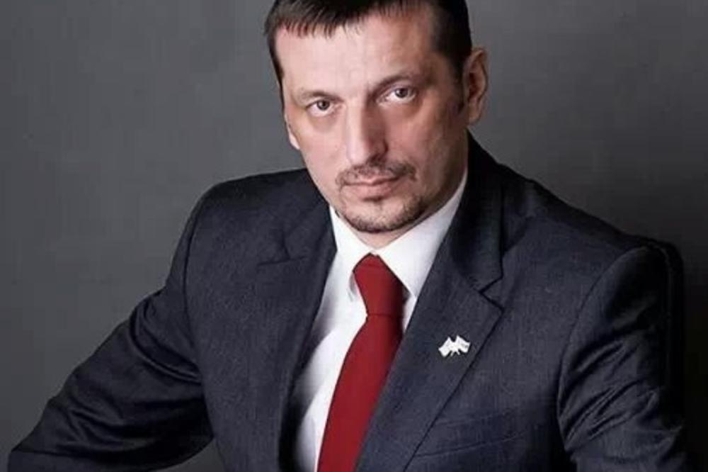 Ovo je najlajkovaniji post na Fejsbuku od jutros, a napisao ga je ovaj tip!