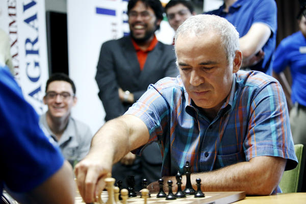 NEKADA NAJVEĆI VELEMAJSTOR U ZAGREBU DOŽIVEO PONIŽENJE: Kasparov od devet partija izgubio čak osam!