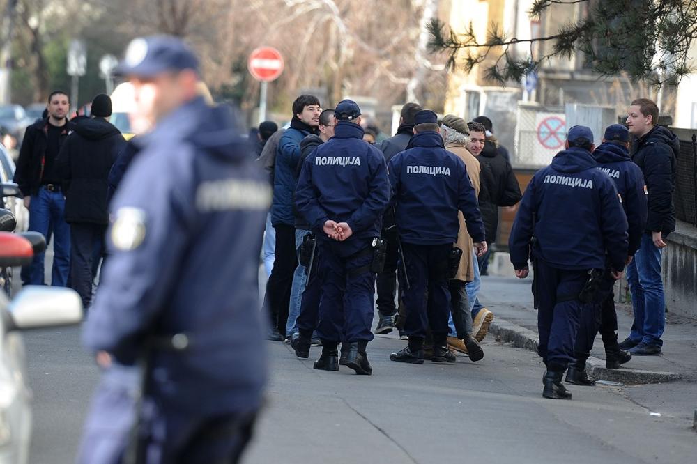 BLOKIRANA AUTOKOMANDA! Policija u centru Beograda, prestonica zatvorena do SLAVIJE!