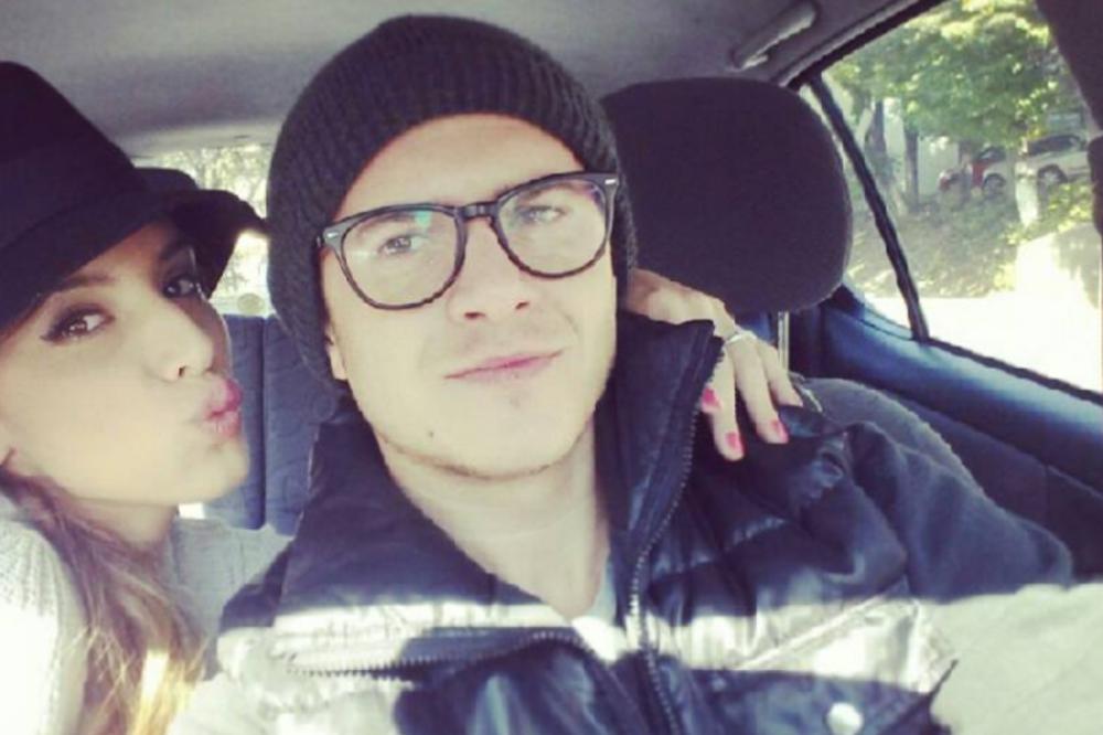 Polovino moja, žilo kucavice: Sale se topio dok je čitao Jovaninu emotivnu čestitku za rođ! (FOTO)